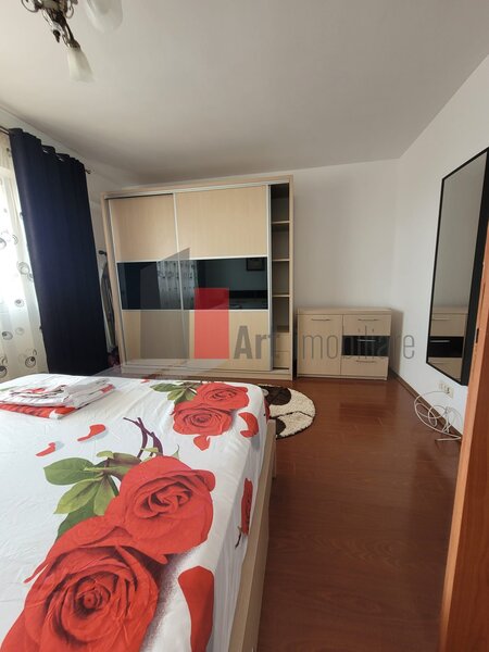 Bucurestii Noi, Jiului, apartament cu doua camere de inchiriat, cu centrala.