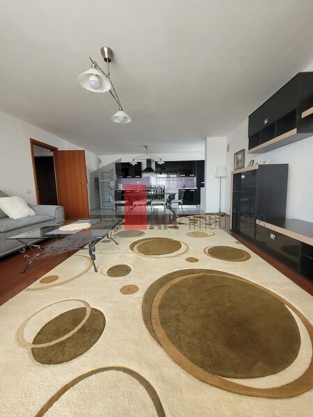 Bucurestii Noi, Jiului, apartament cu 2 camere de inchiriat, cu centrala.