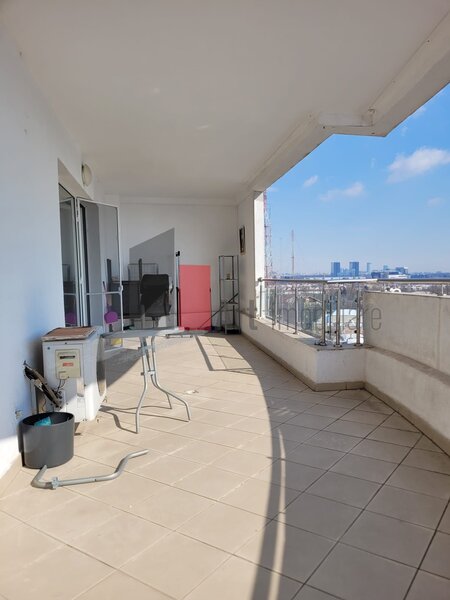Bucurestii Noi, Jiului, apartament cu 2 camere de inchiriat, cu centrala.